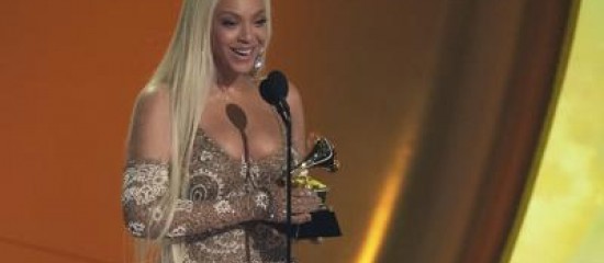 Beyoncè fa la storia ai Grammy 2025 e vince il premio più prestigioso